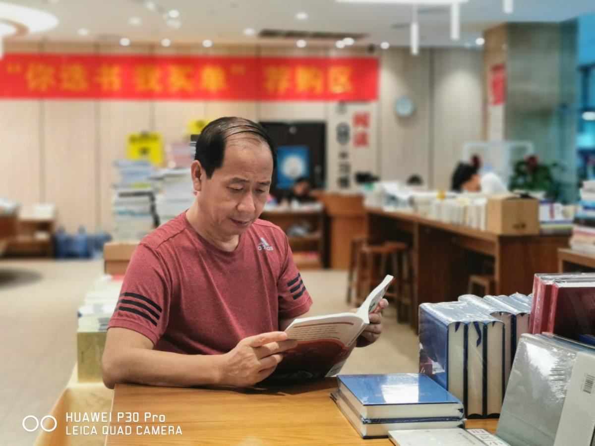 作者王晓卓