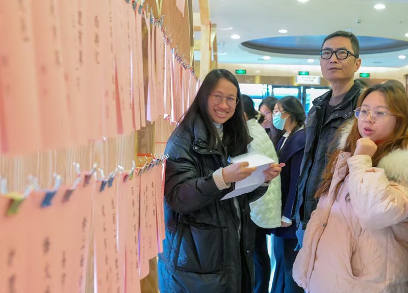 游园聚力量 欢乐闹元宵——广西图书馆工会举办“我们的节日·元宵节”游园活动