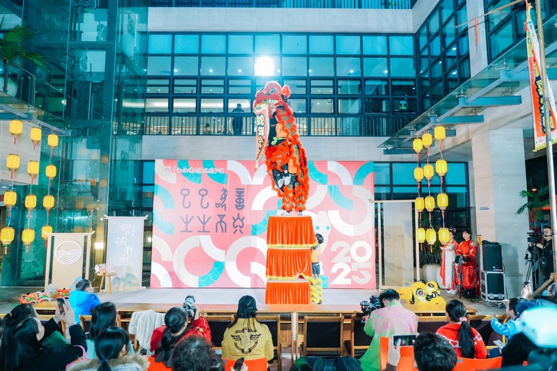 雄醒高台献艺表演.jpg