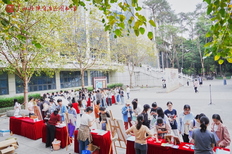 [南国早报]妙趣横生！广西学子感受古籍里的文化魅力