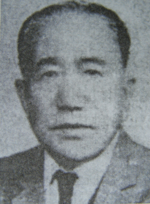 谢康