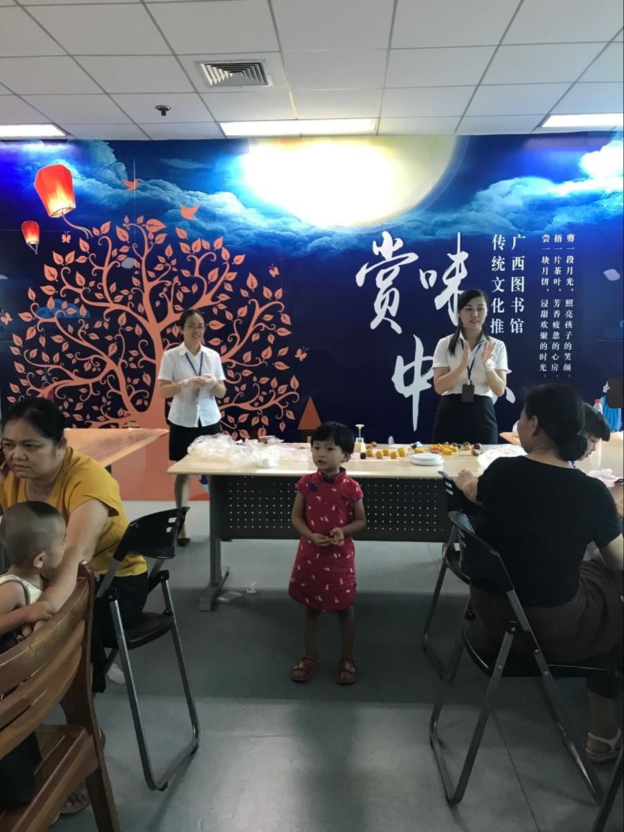 获得本次活动第一张贴纸