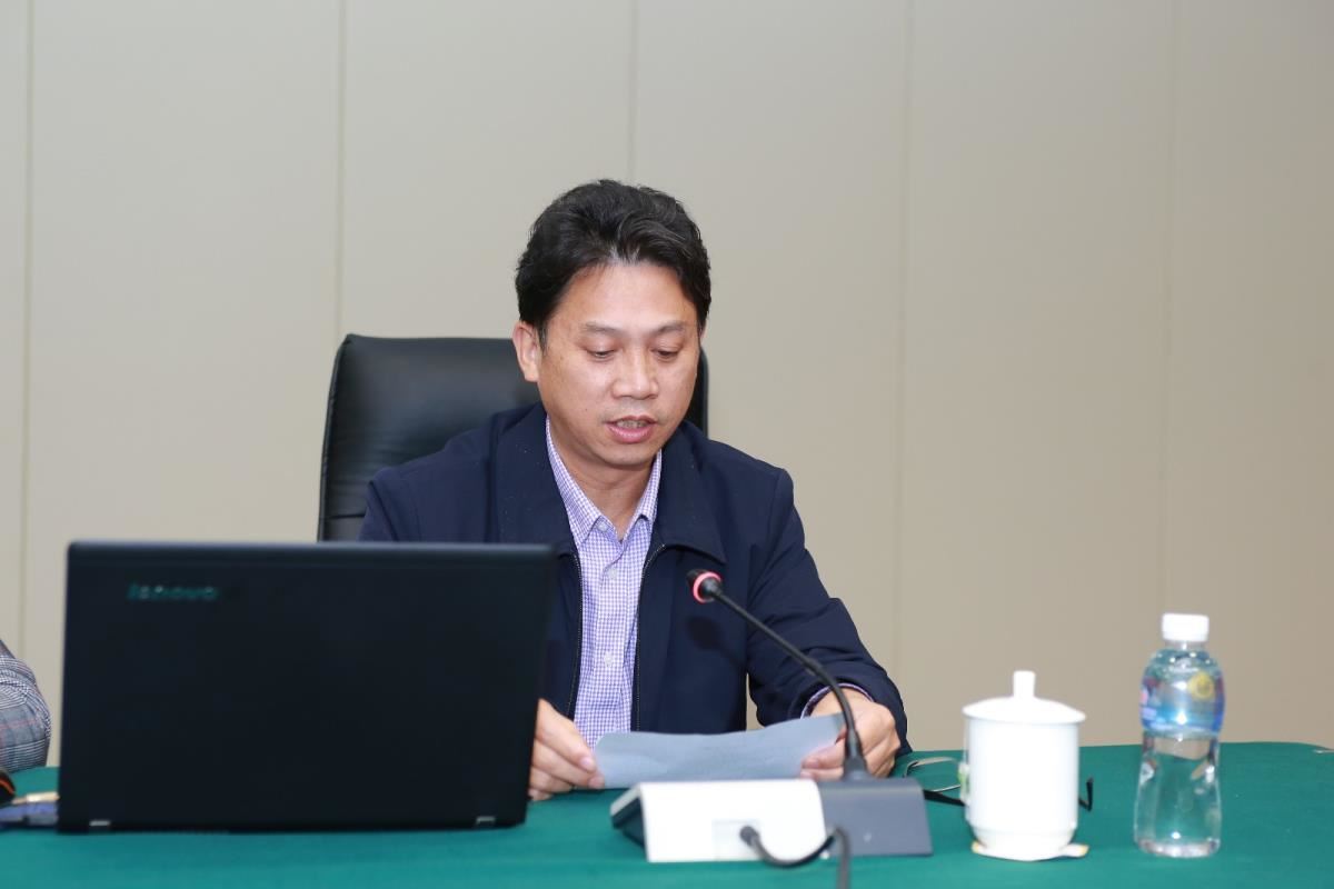 14.王承就致闭幕辞