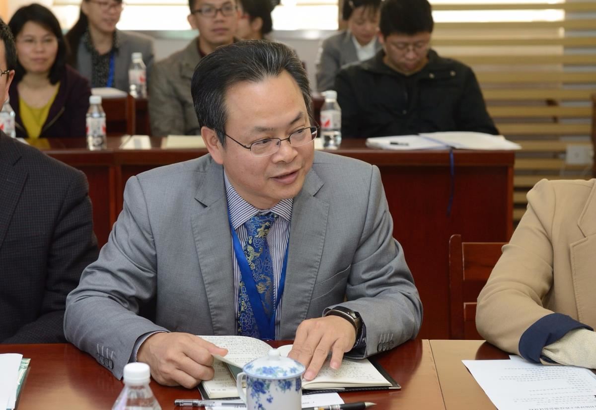 韦江馆长做表态发言