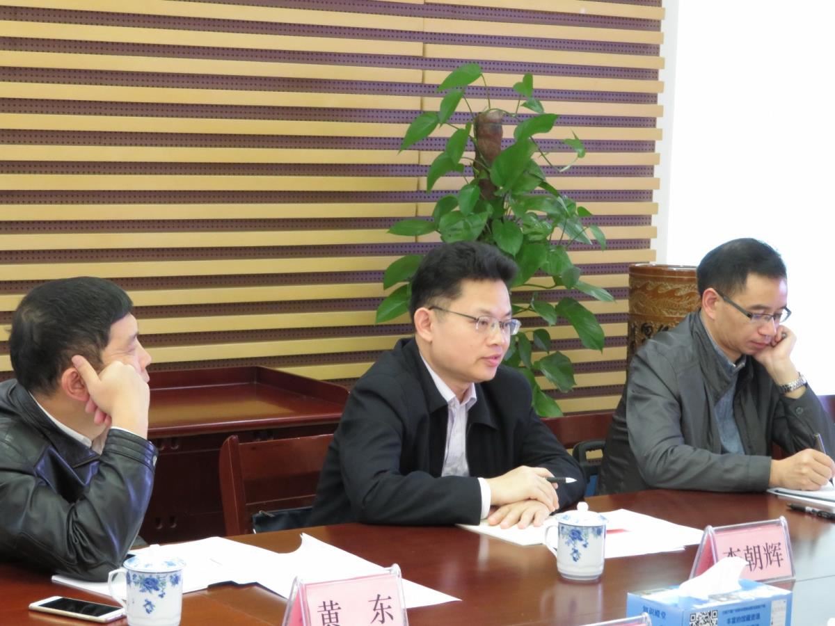 自治区人大常委会副秘书长李朝辉讲话