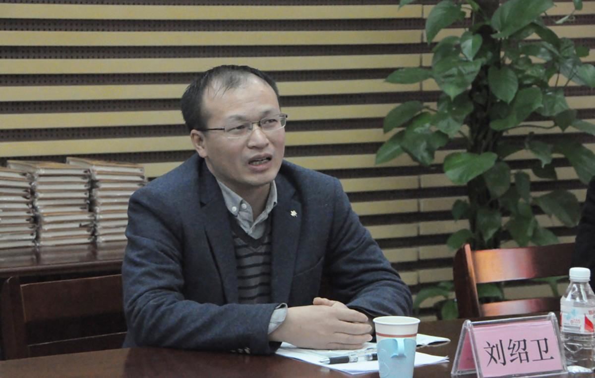 中共广西区委党史研究室宣传教育处刘绍卫处长点评朗读会