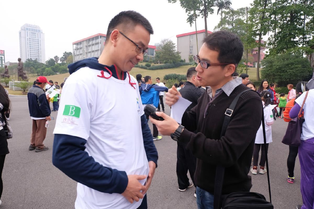 彭松林副馆长接受媒体采访