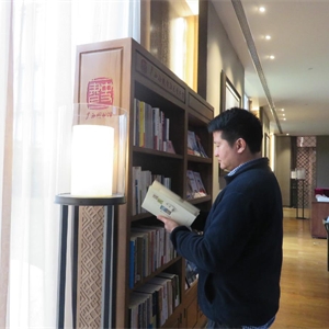 以书为媒，联通桂港