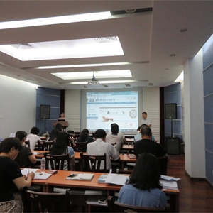 图书馆服务和数字资源使用培训进人大助力提升机关人员信息化应用能力