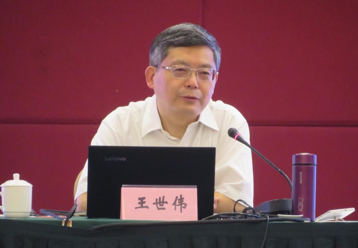 上海社会科学院信息研究所王世伟研究员作专题讲座