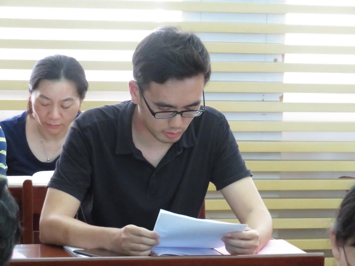 安物部副主任孙贤斌发言
