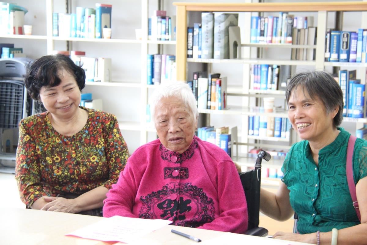 百岁老人光临活动现场