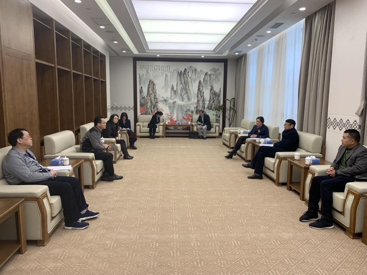 唐正柱副厅长听取汇报