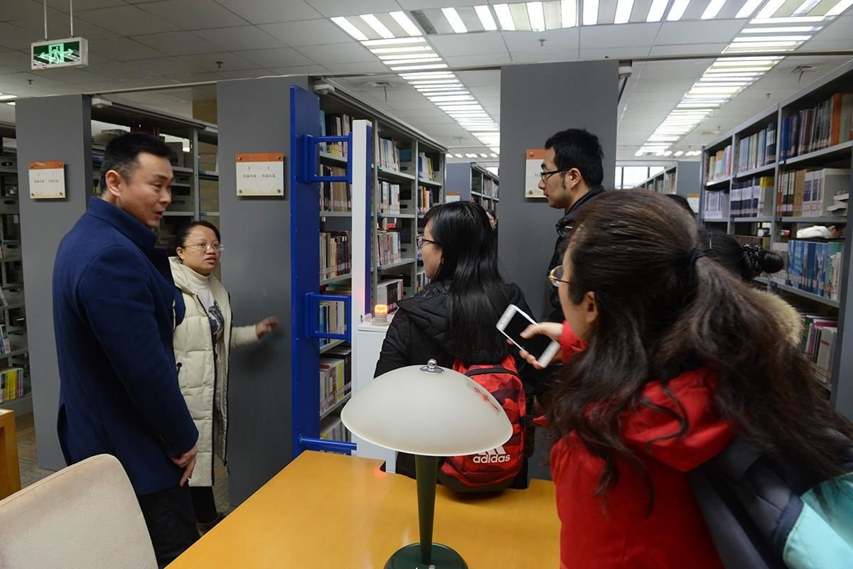 3月1日第一期跟班学习学员到德清县图书馆参观交流