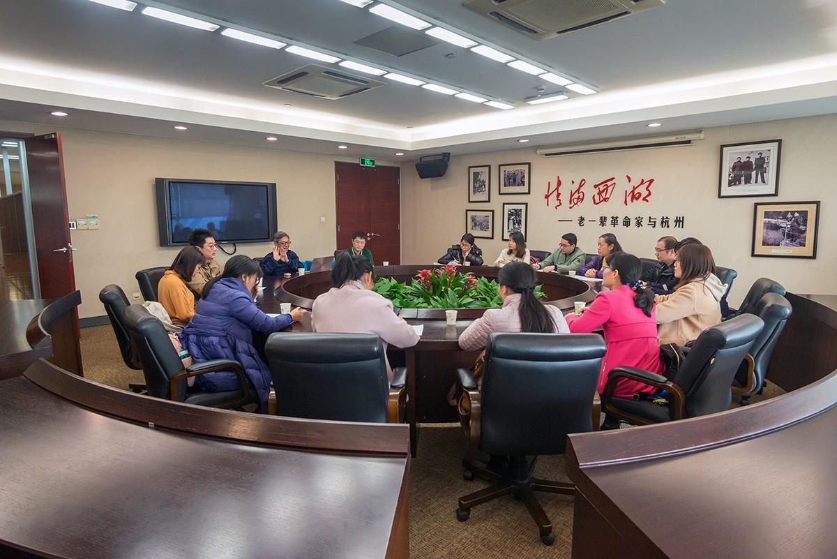 3月11日第二期跟班学习学员到杭州图书馆参观座谈