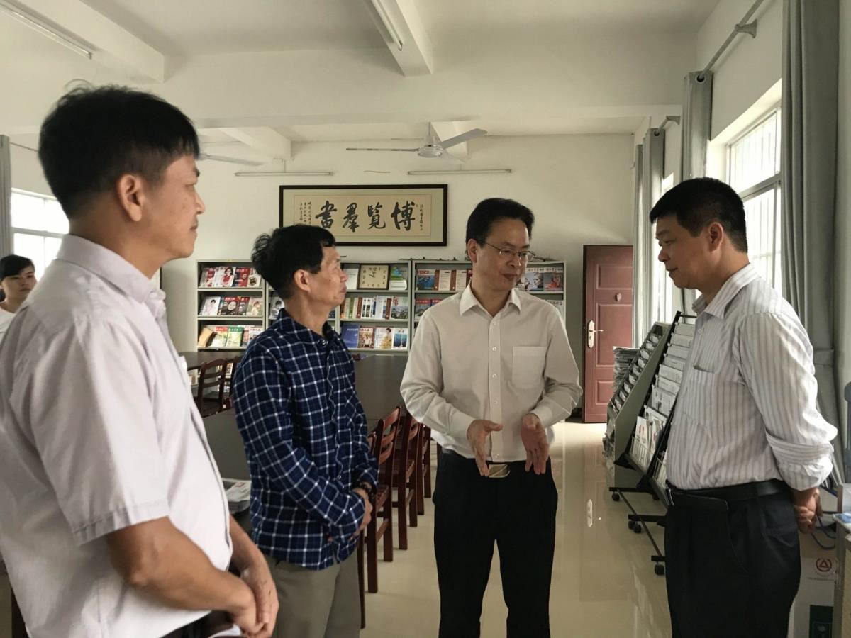 韦江馆长与防城区文旅局领导沟通交流