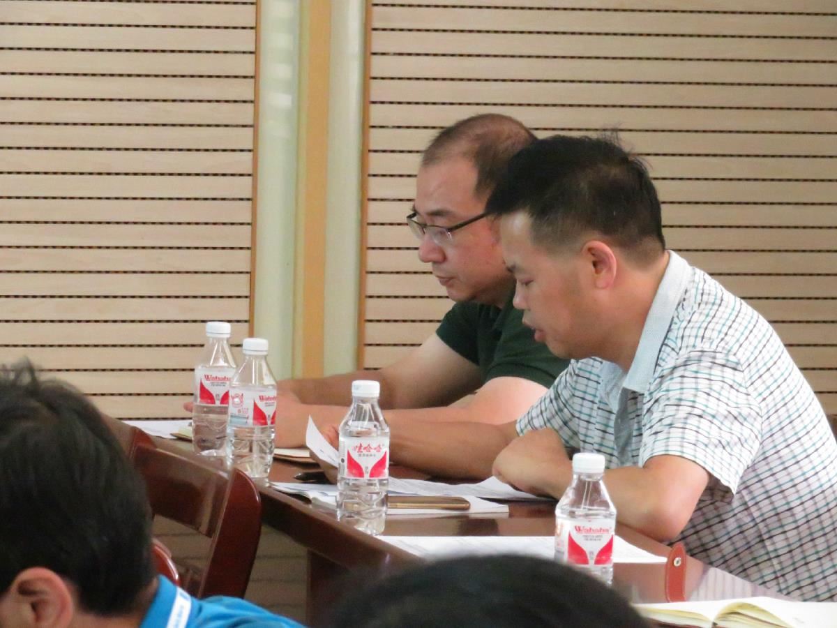 借阅部秦东明作学习发言