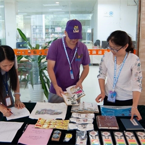 带上“护照”去旅行——我馆举办“地方民族文献中心奇妙之旅”活动