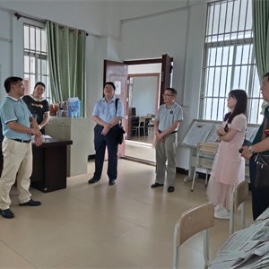 我馆赴巴马、东兰、凤山等地公共图书馆进行后勤社会化管理蹲点调研