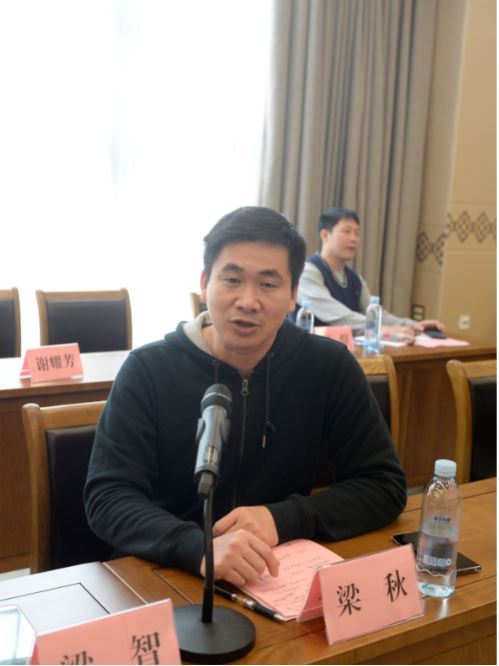 广西教育学院团委书记梁秋介绍该校计划