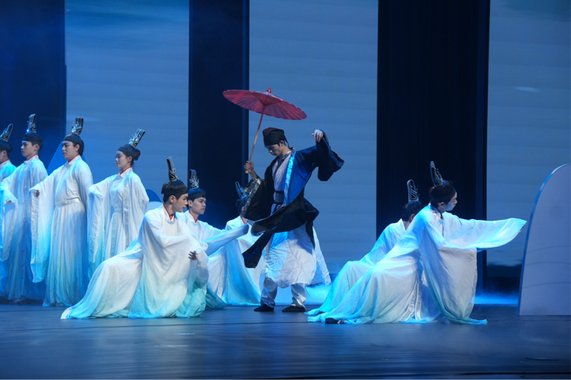 [央广网]“阅·见西部”第二季走进重庆 共绘“一城山水一城韵”