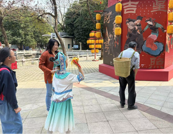 对山歌、抛绣球…… 广西图书馆举办“三月三”系列活动_fororder_3月23日广西图书馆举办“三月三”系列活动638