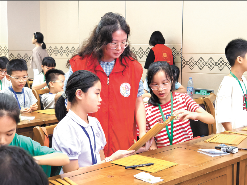 [中国文化报]广西图书馆迎来“古籍守护者”