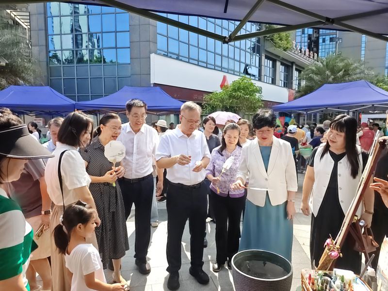 [广西政协]自治区政协委员“进社区 促三交”活动在南宁举办